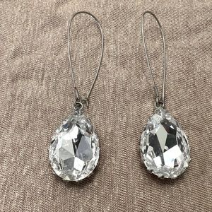 Single stone earrings